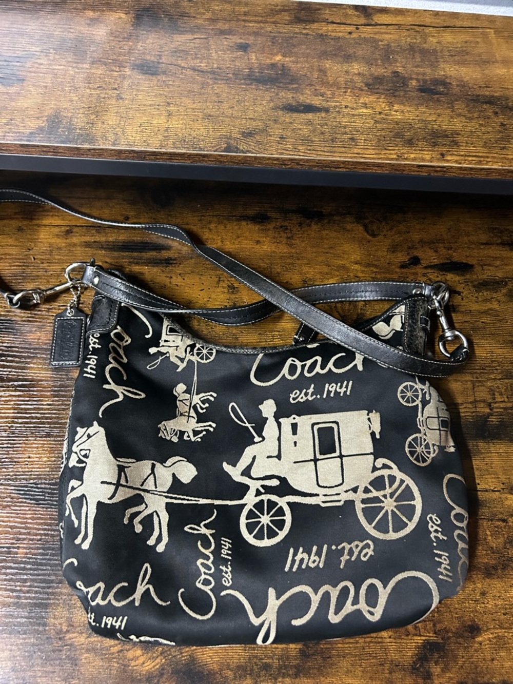 COACH Vintage East West Horse and Carriage Black Shoulder Handbag Purse